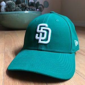 San Diego ⚾️ Padres hat NWOT